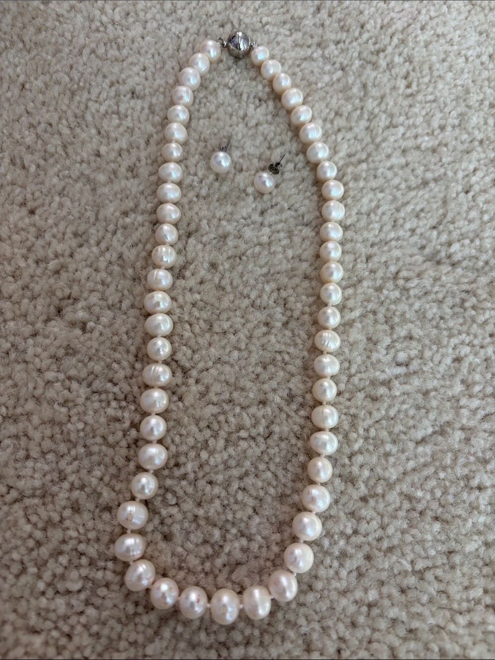 Pearl Necklace and Stud Earrings Set - White Pearlescent Elegance